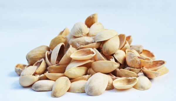 "Cáscara de Pistacho: Un Tesoro Natural para la Salud, la Belleza y el Hogar"