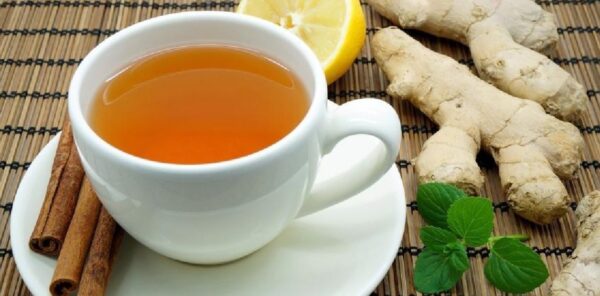 Té de jengibre, laurel, canela y clavos de olor: beneficios y receta completa