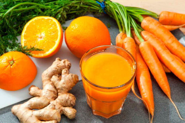 El Poder del Jugo de Zanahoria con Jengibre y Naranja para Fortalecer tu Salud